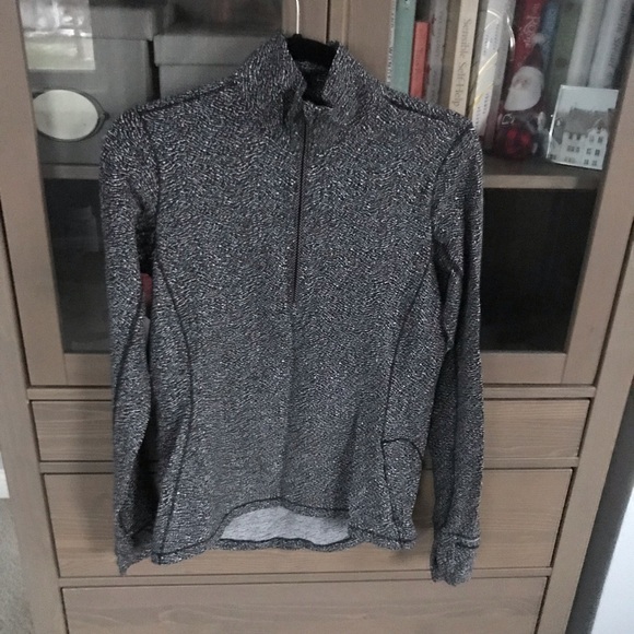 lululemon brisk running half zip